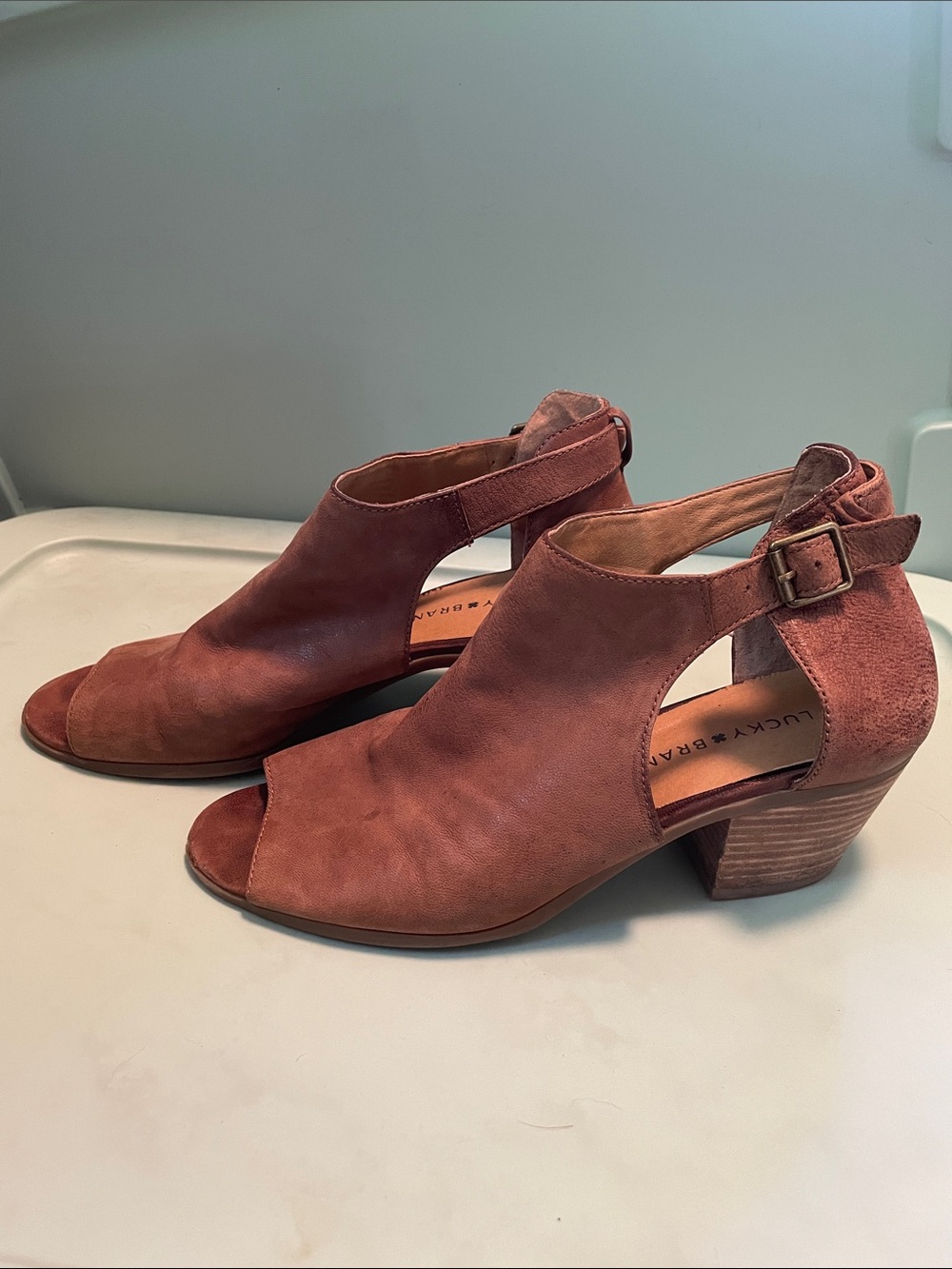 Lucky Brand Open-Toe Block Heel Sandals - Rust